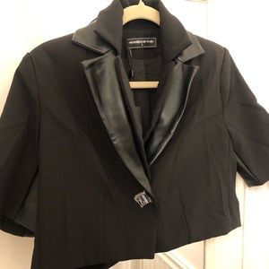 Maniere de Voir Double Breasted Cropped Blazer